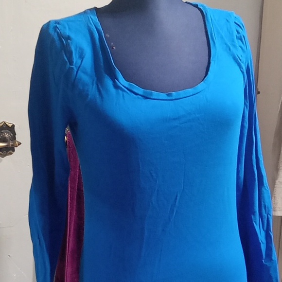 "🩷" Blue Long sleeve top - Picture 2 of 2